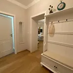 Magnolia マリアーンスケー・ラーズニェ